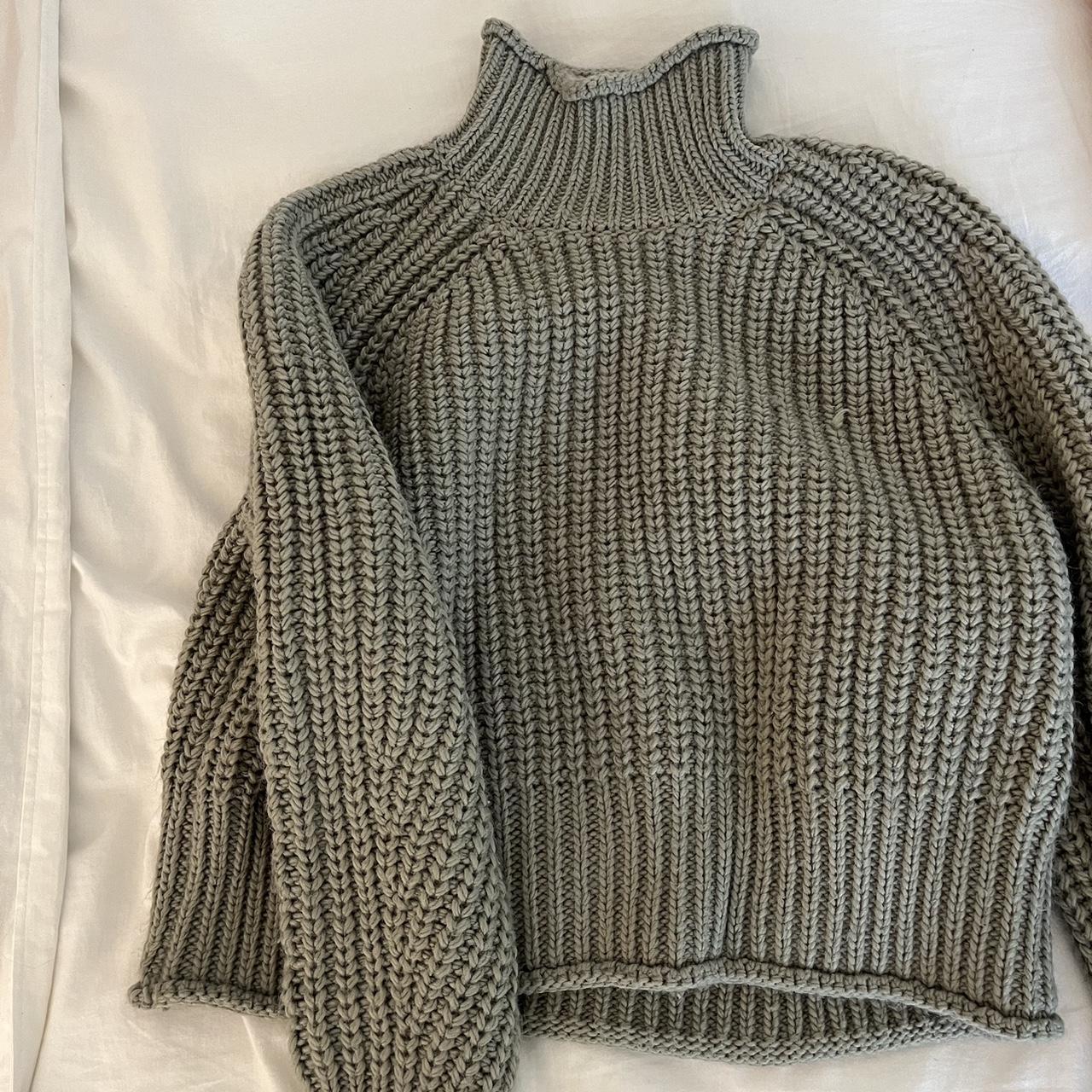 H and clearance m cropped jumper