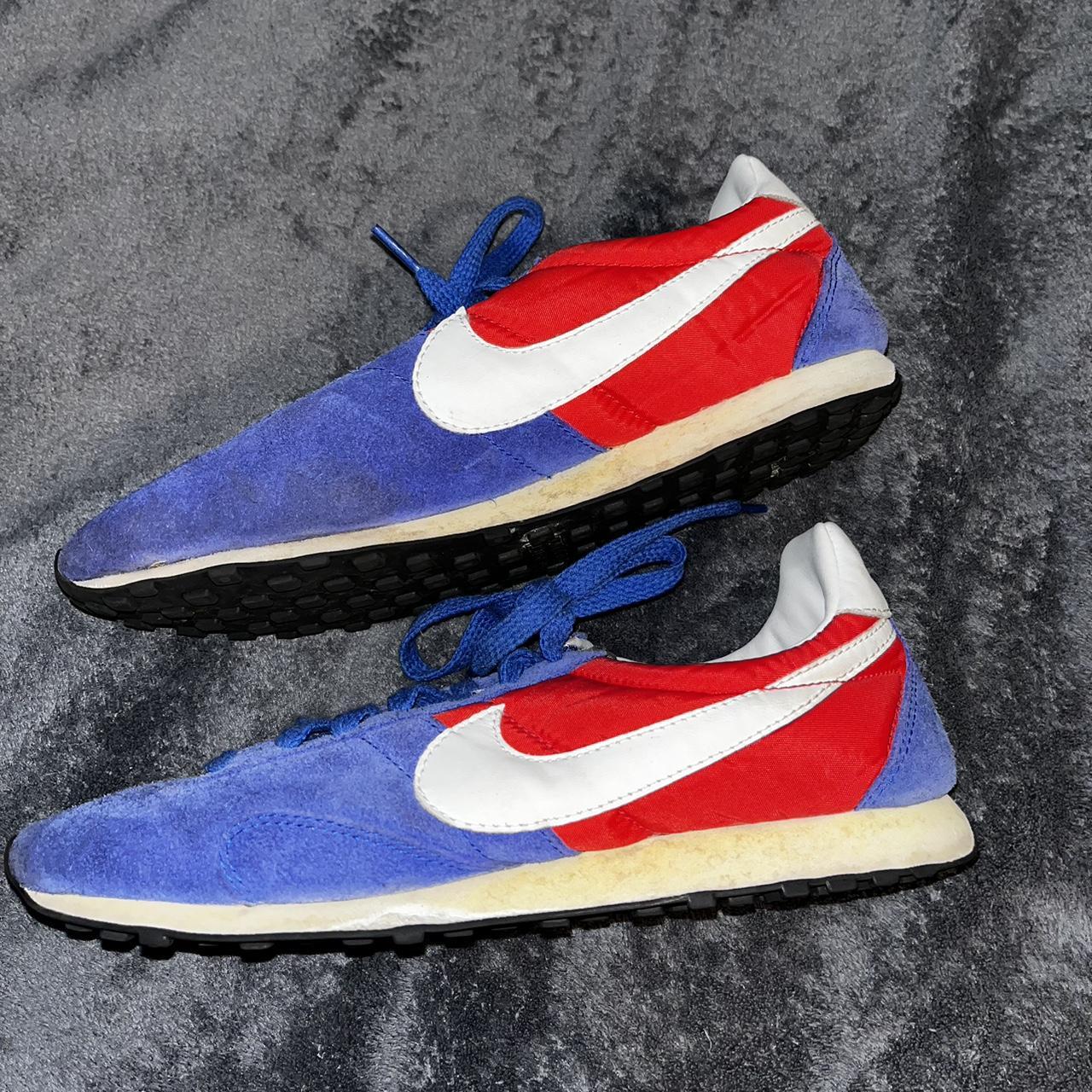 Old style 2025 nike sneakers