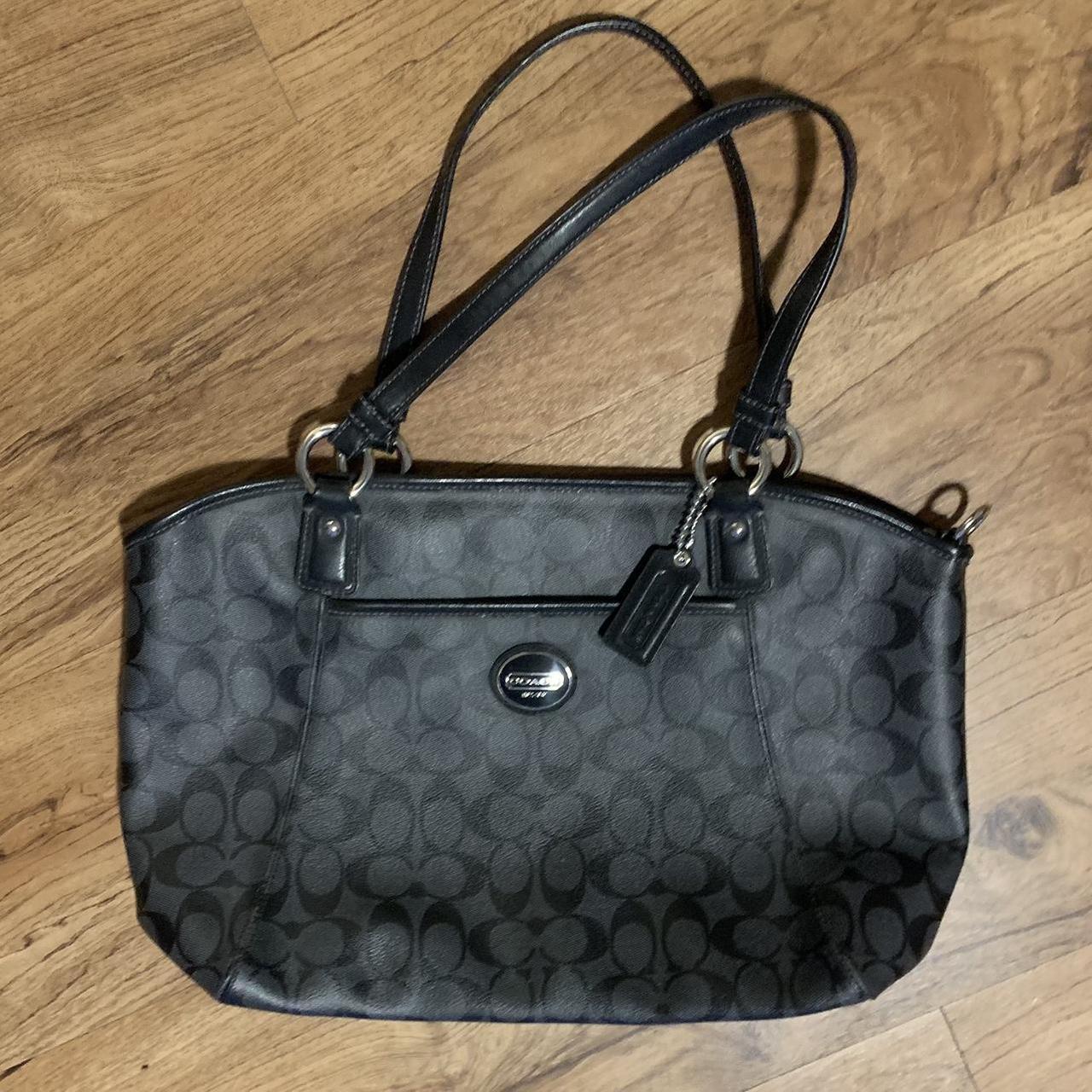 item listed by carolin3r