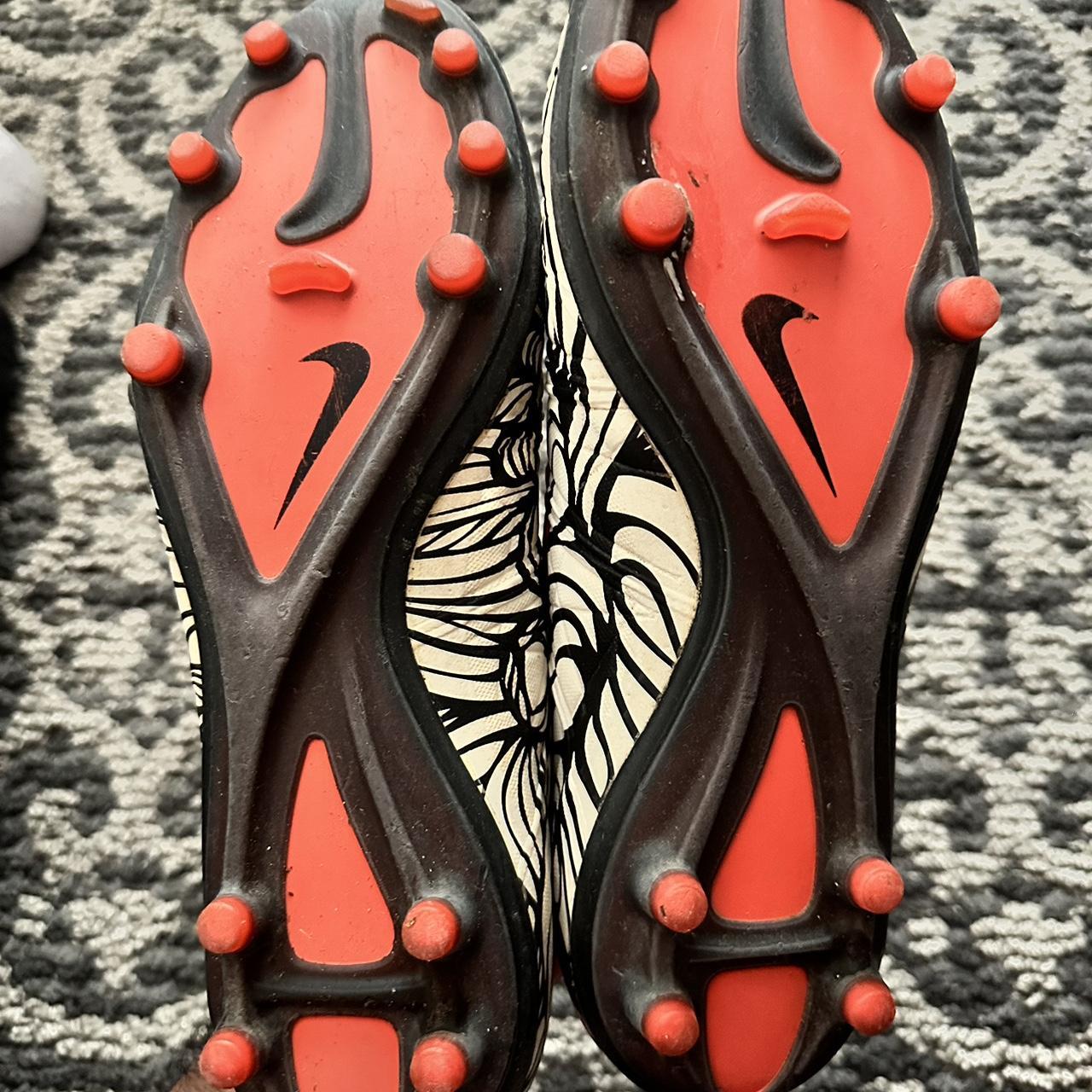 nike hypervenom phinish 2 neymar