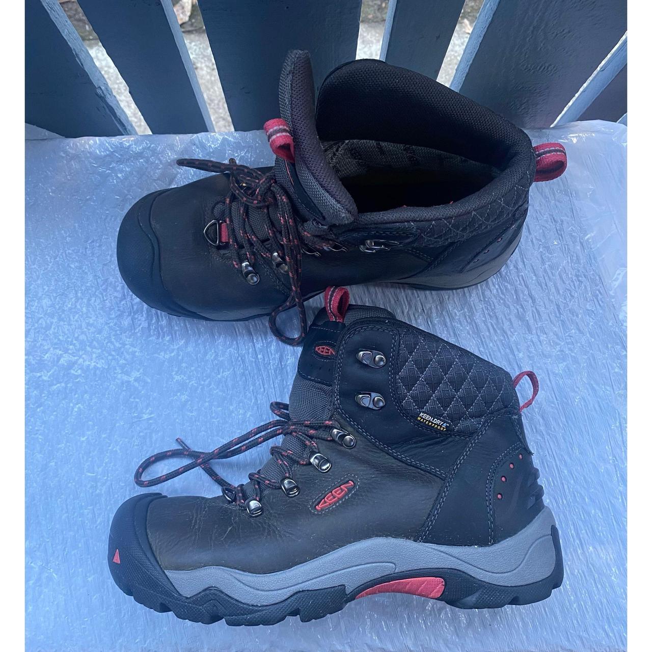 keen revel iii womens