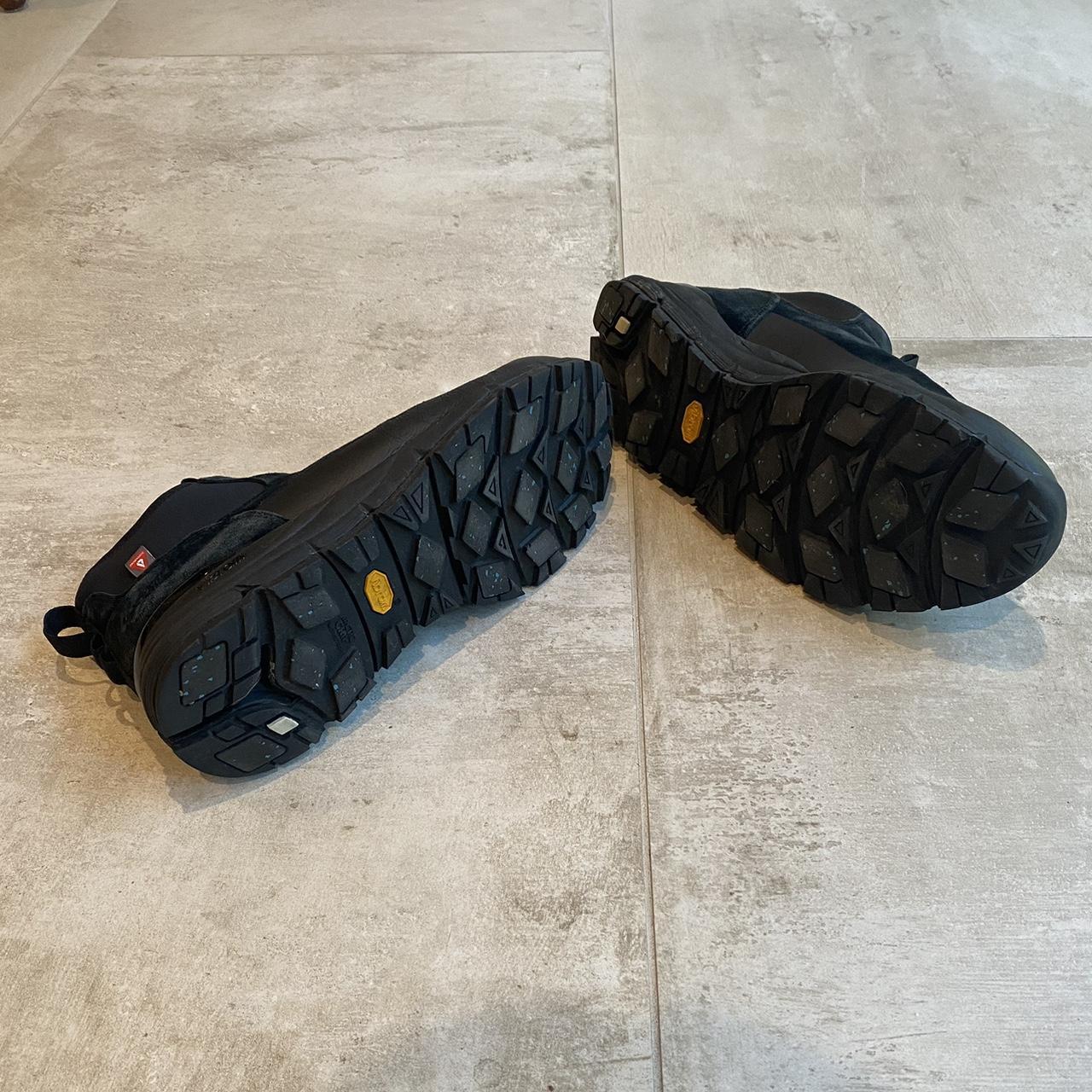 danner hiking boots black