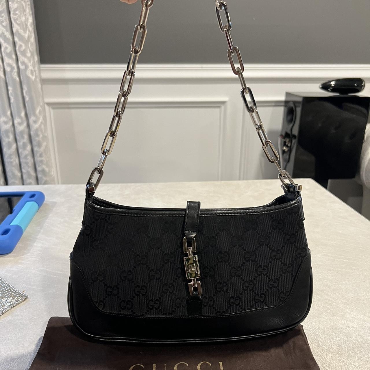 Authentic Gucci Vintage Leather Purse! - Has been - Depop