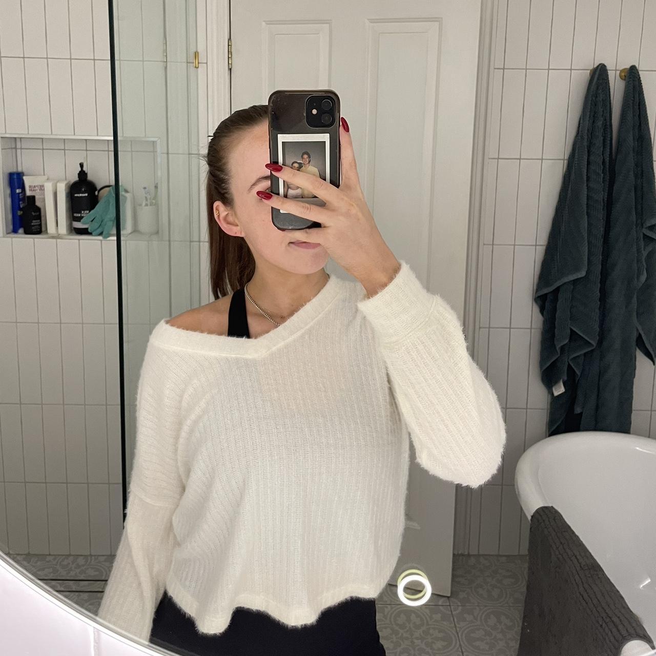 Hollister Co. Women's White Cardigan Depop