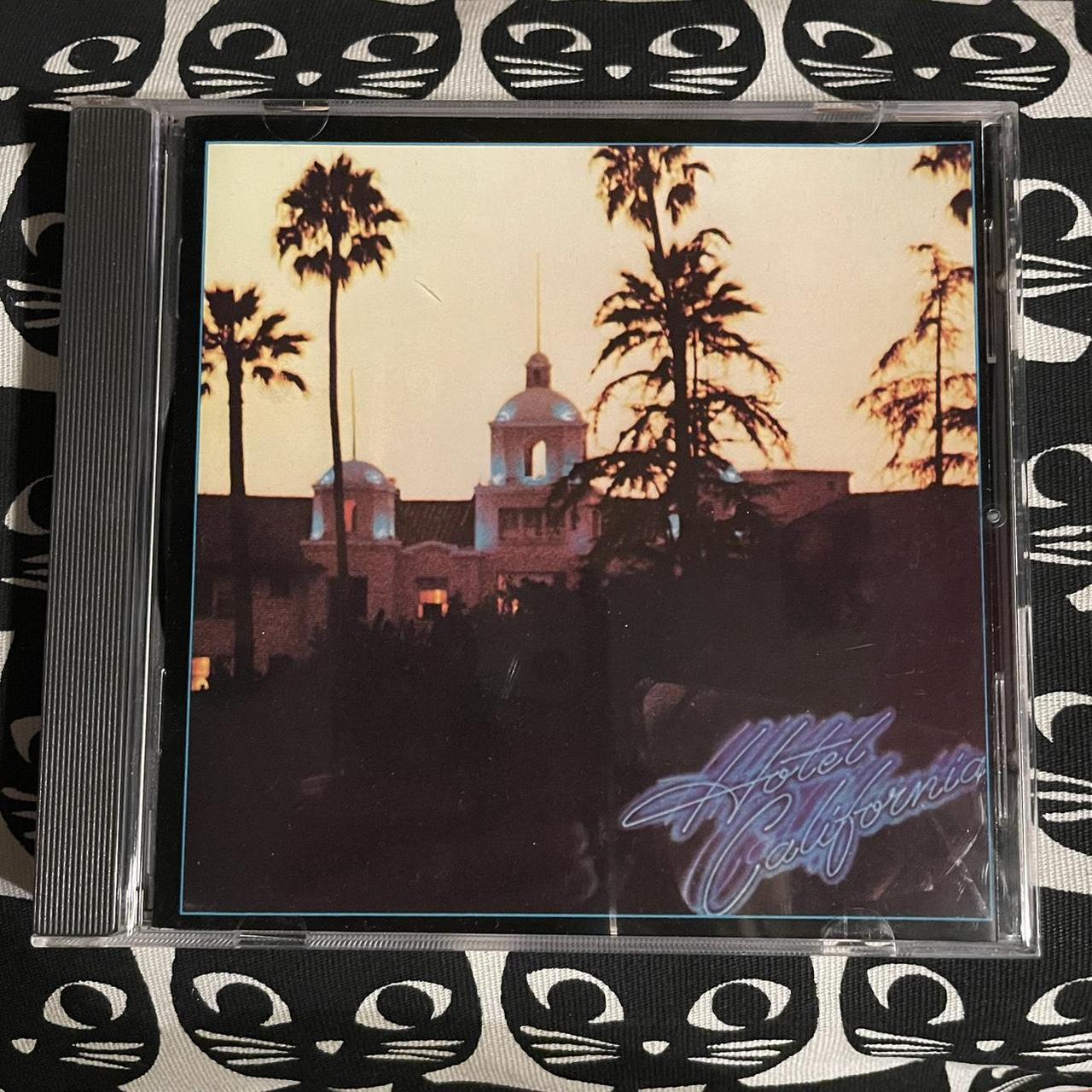 THE EAGLES HOTEL CALIFORNIA VINTAGE 1970’S CLASSIC... - Depop