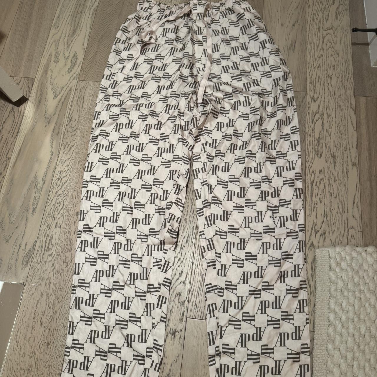item listed by balsamic_