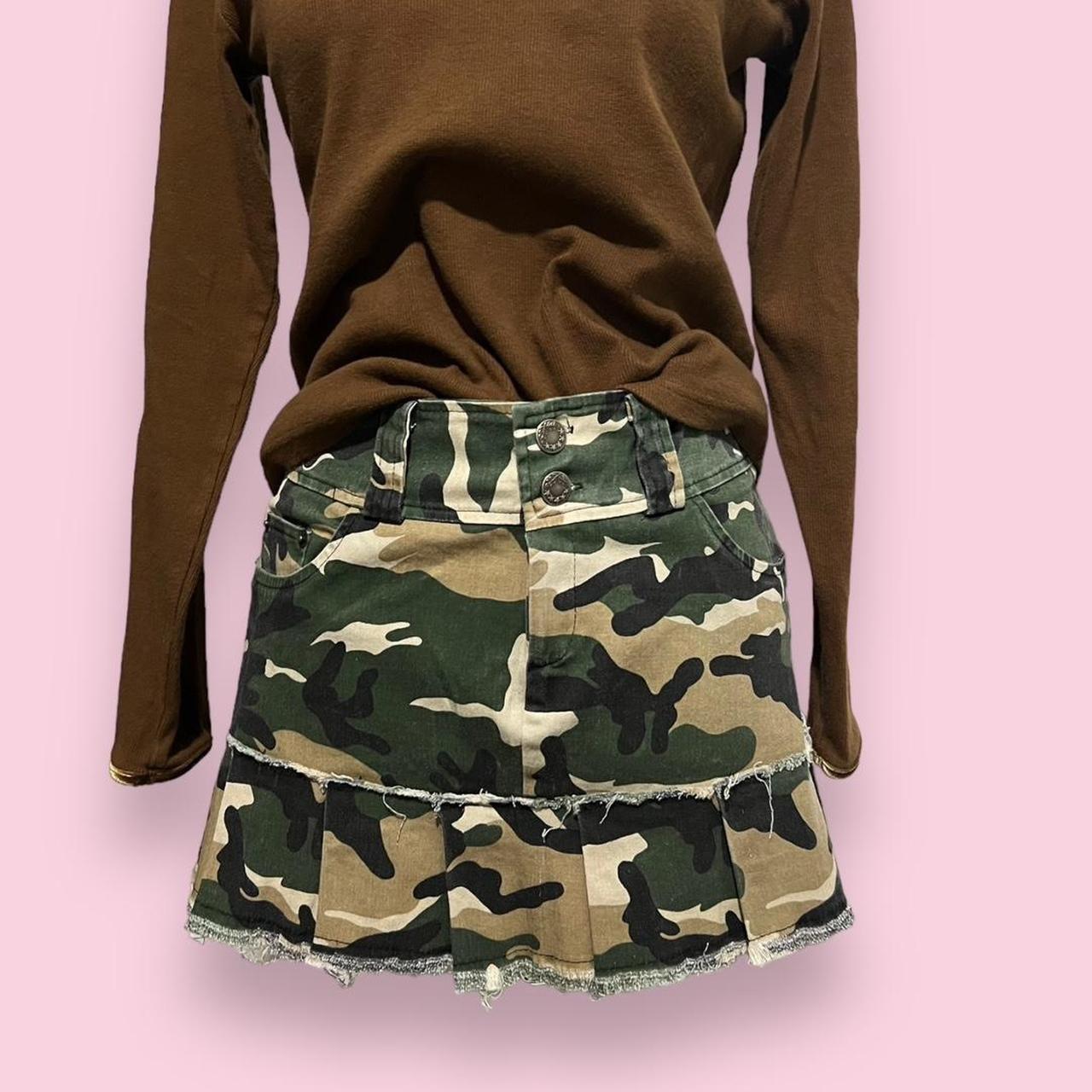 90s camo outlet skirt