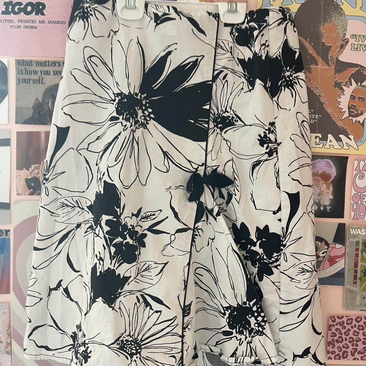 item listed by selenesellsclothes