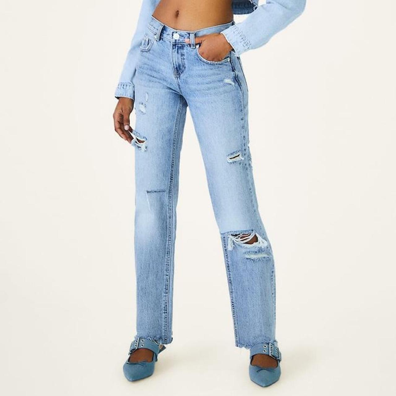 Low-cut straight fit jeans