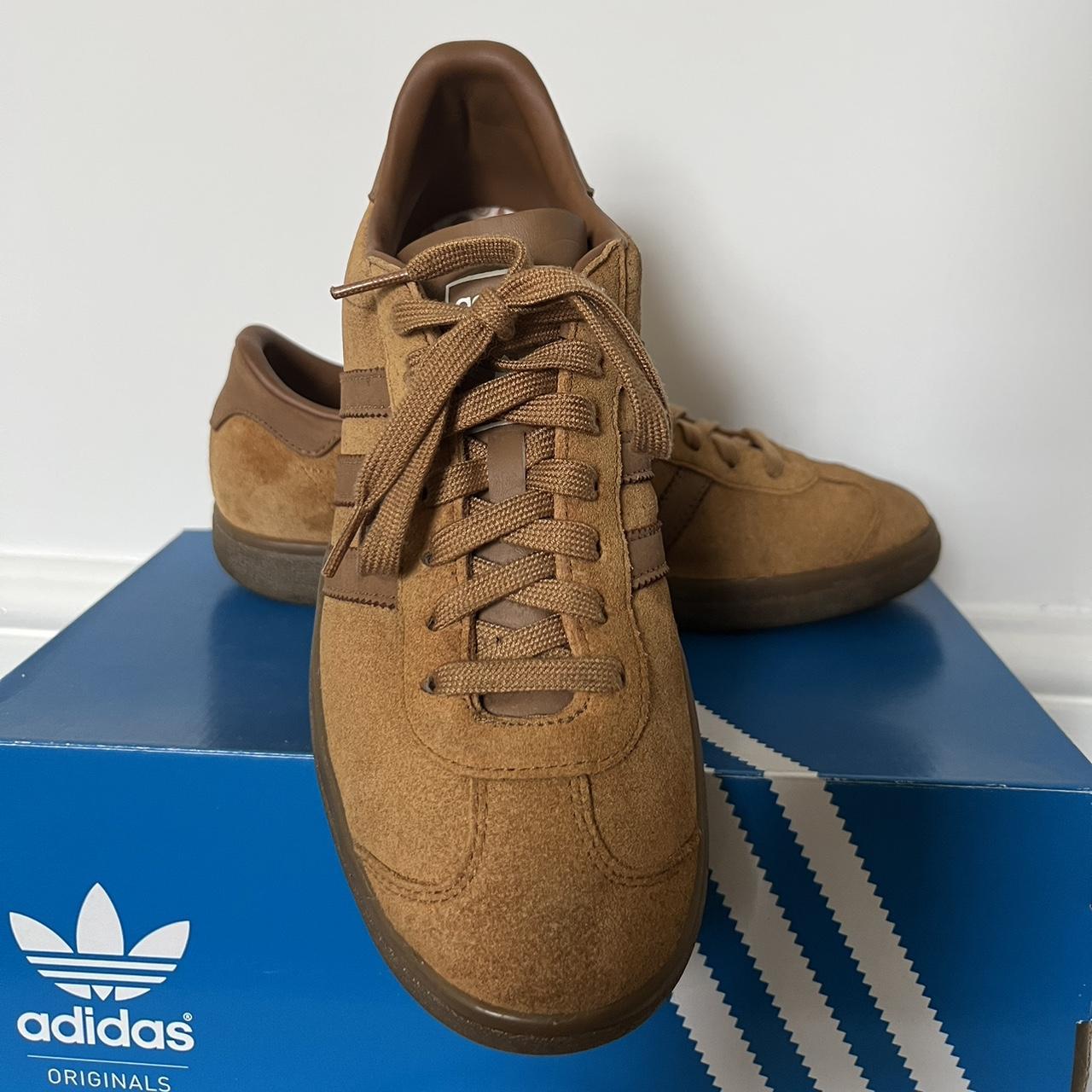 adidas Originals SEELEY HVW8 海外限定　27cm 楽天市場】アディダス スケート 白色 ホワイト 黒色 ブラック