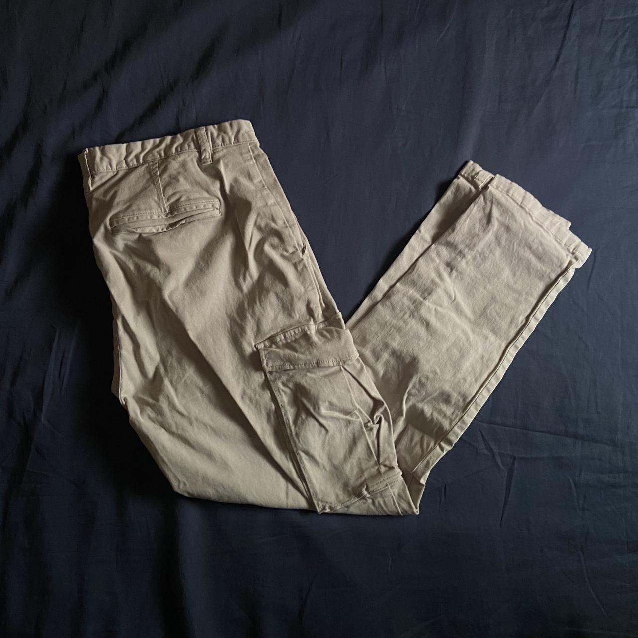 Zara Cream Cargo Pants Beige/cream cargo pants that... Depop