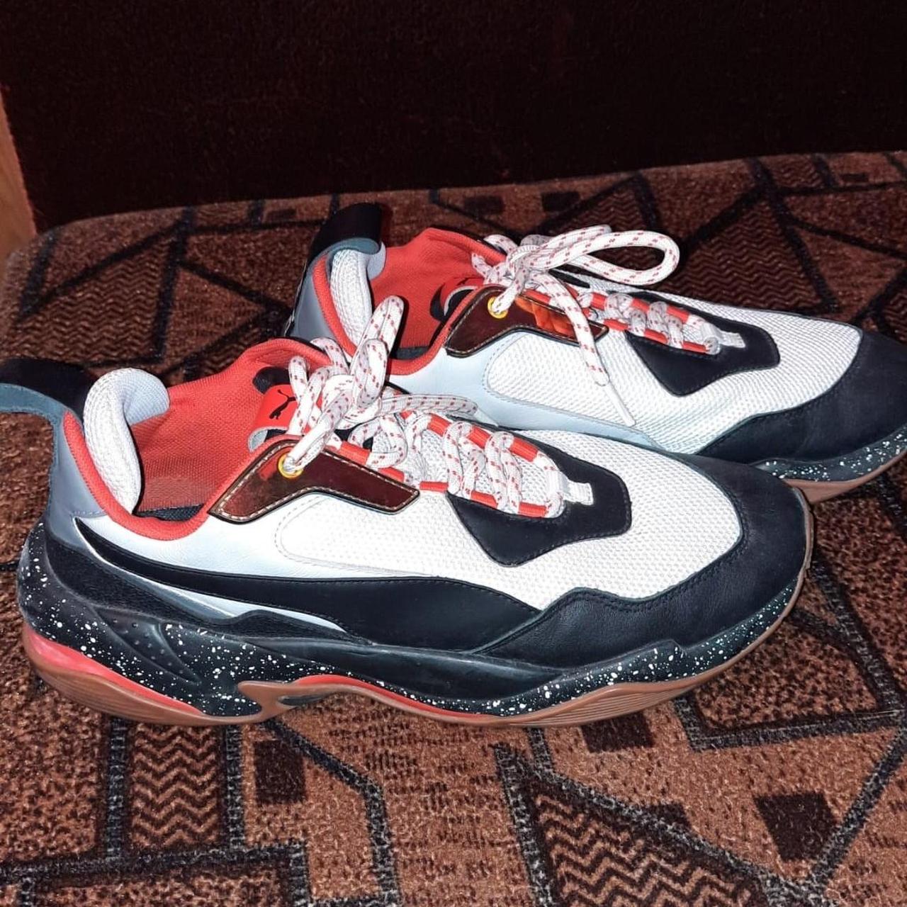 puma thunder electric trainers