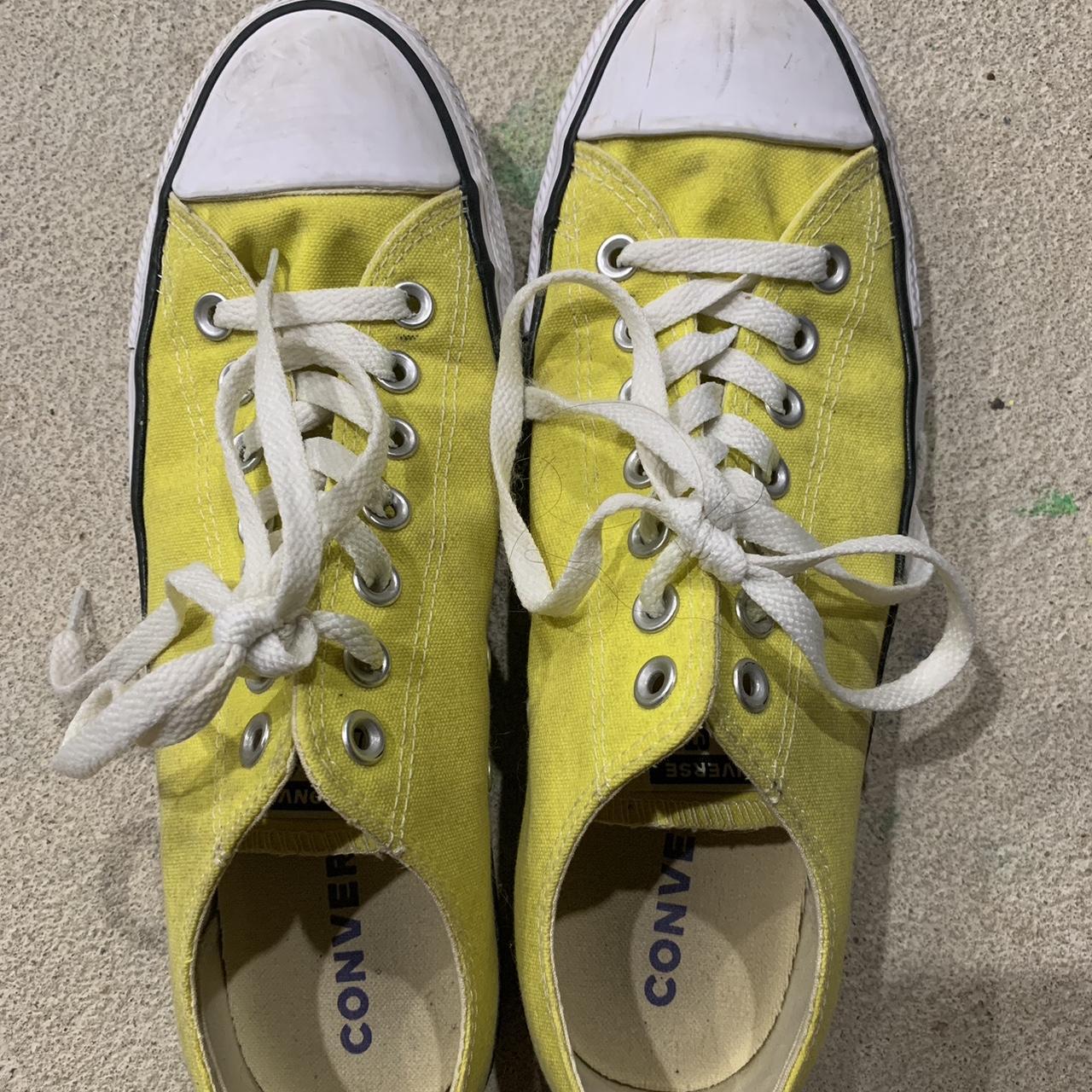 Size 9 hot sale converse womens