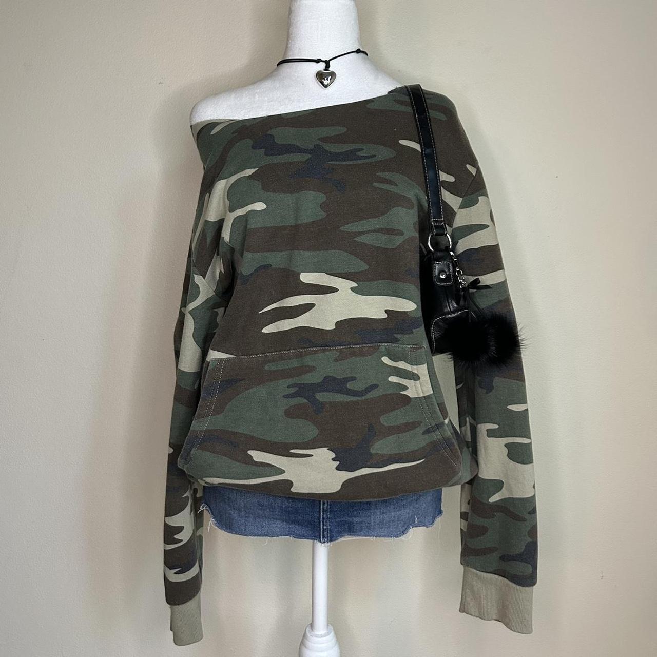 item listed by y2kfitz
