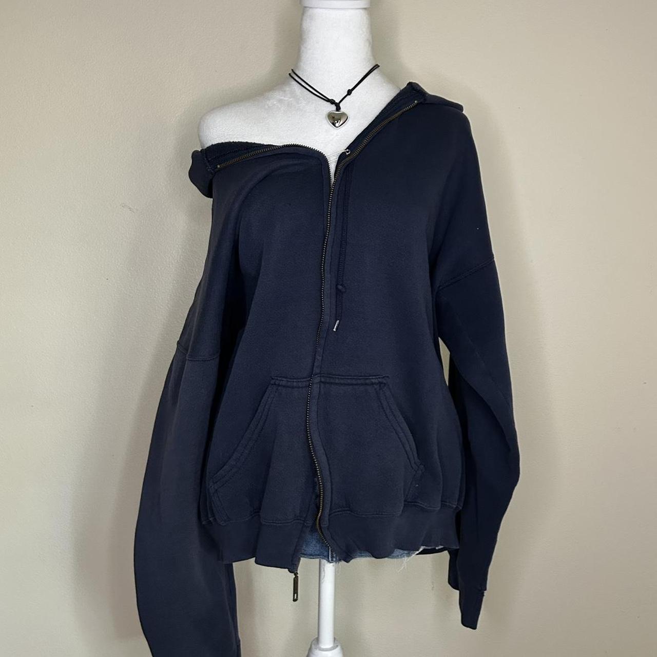 item listed by y2kfitz