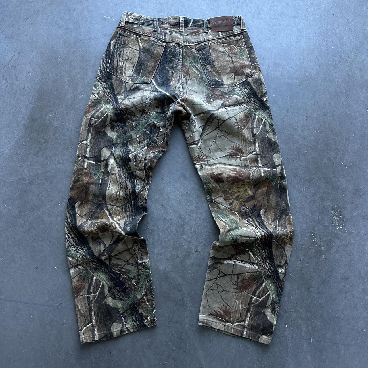 Crazy Vintage Y2K Wrangler Realtree Camo Pants ... - Depop