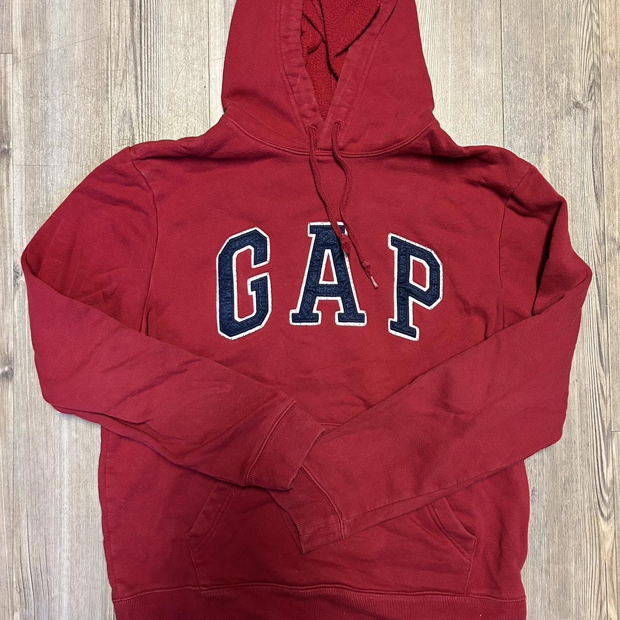 Gap Women's Sweatshirt Depop