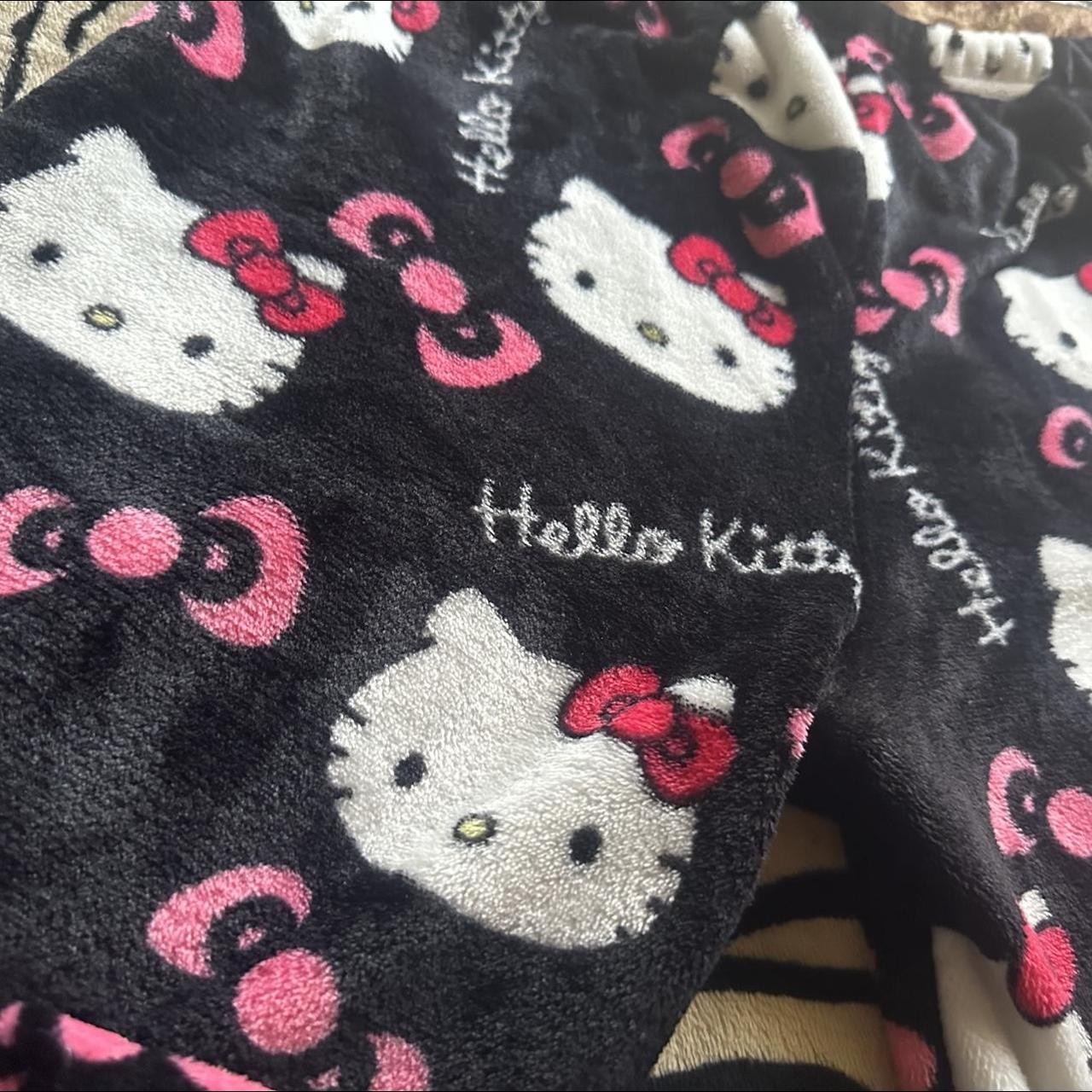 hello kitty pjs like new no flaws has no tag but... Depop