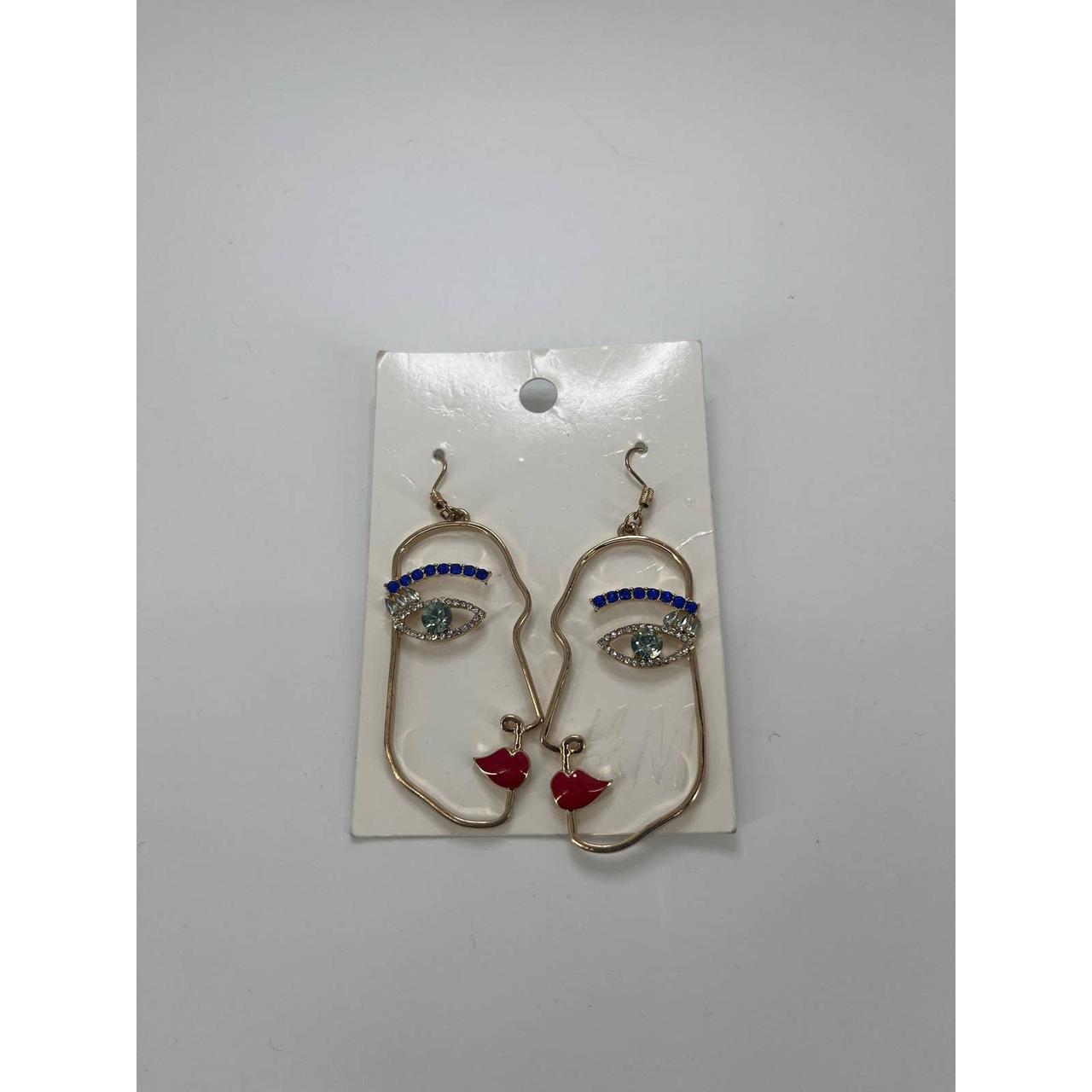 Face on sale earrings h&m