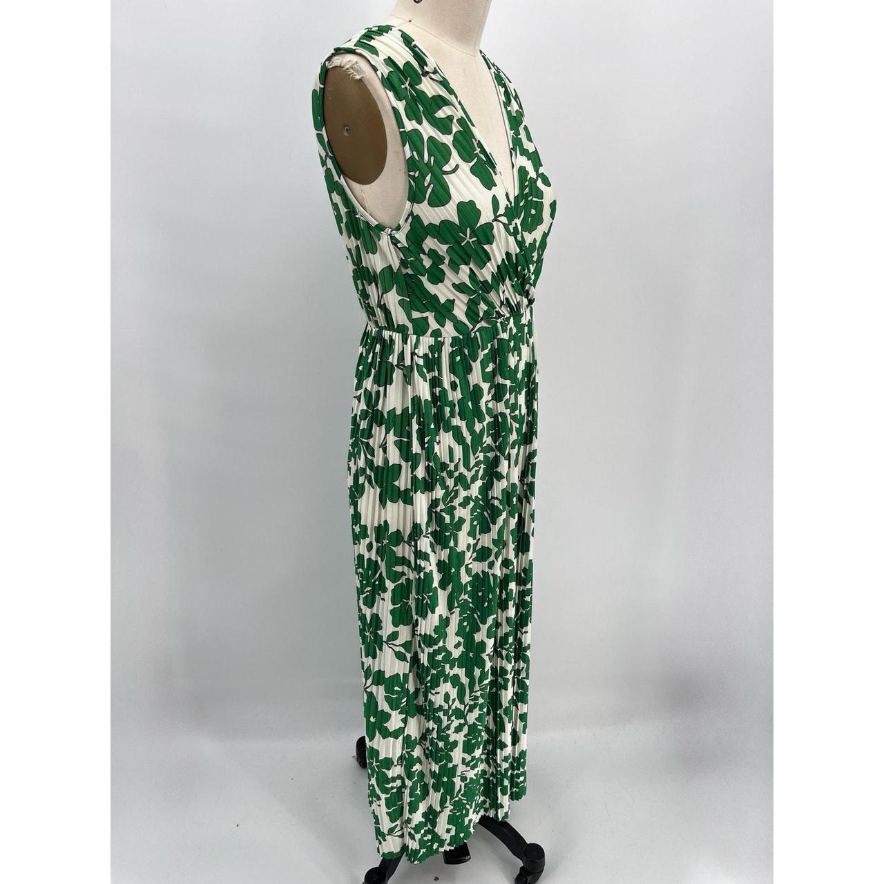 Hallhuber green dress hotsell