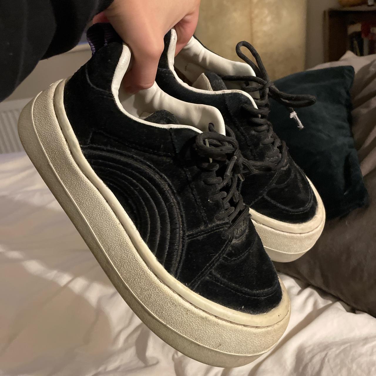 Eytys Sneakers Eytys Sonic Suede Black Eytys Sonic Rainbow Chunky Trainers  In Black!