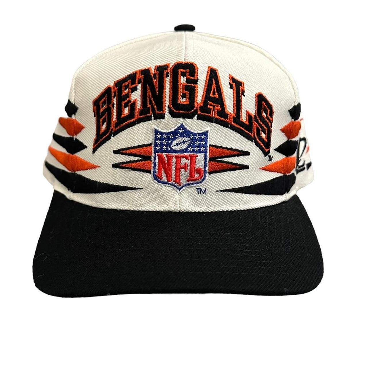 90's Cincinnati Bengals NFL Script Snapback - Depop