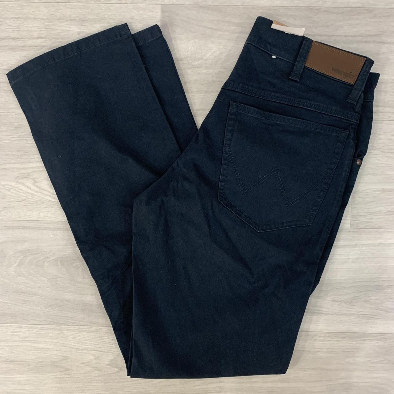 🔥 BNWT Men’s Wrangler 112320790 Navy Jean Trousers... - Depop