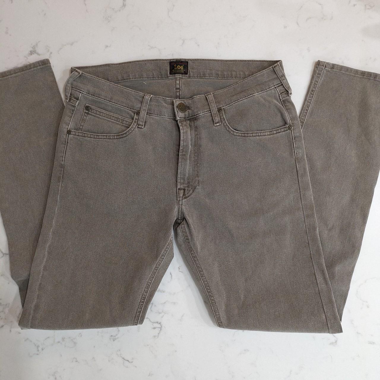 BNWOT Lee Men’s Regular Slim Leg Luke Zip Fly Jeans... Depop