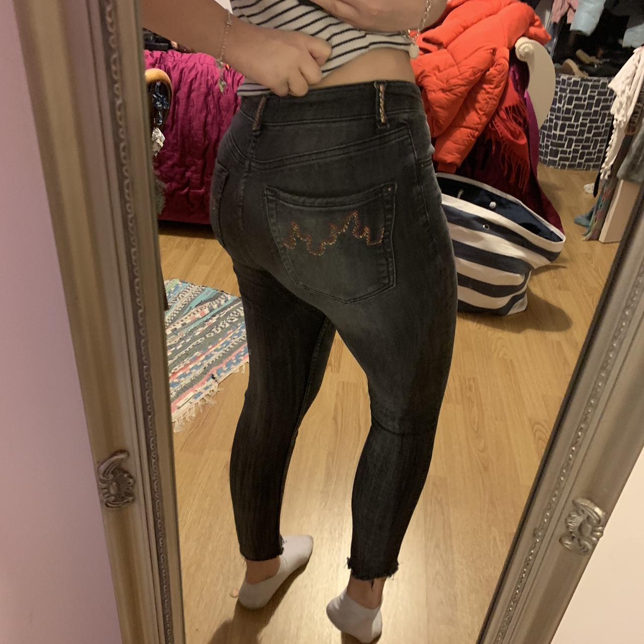 item listed by amalie111