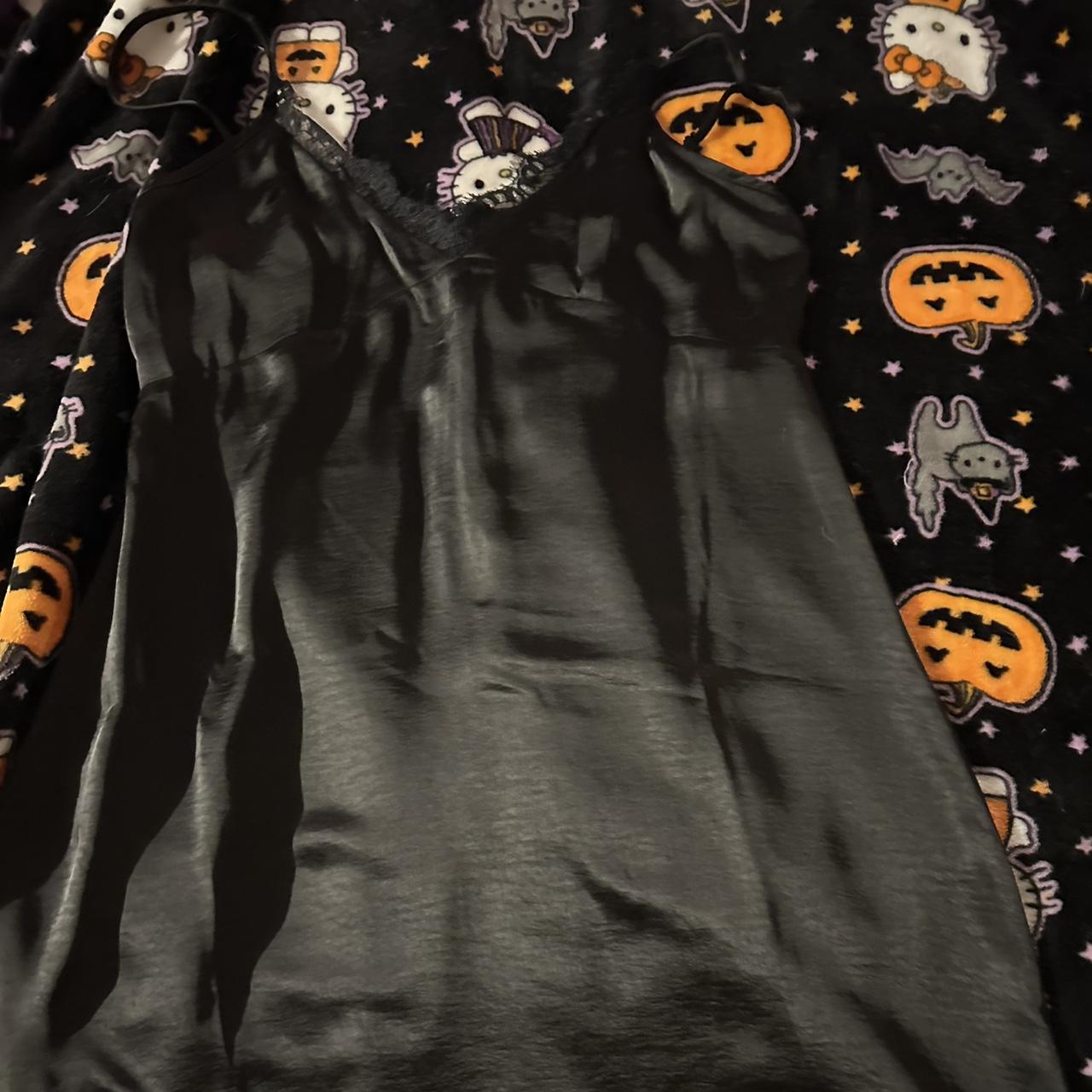 item listed by anah0923