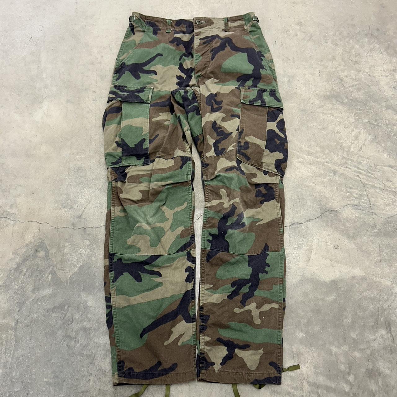 Vintage Y2K Military Camouflage Cargo Pants Size 30... - Depop