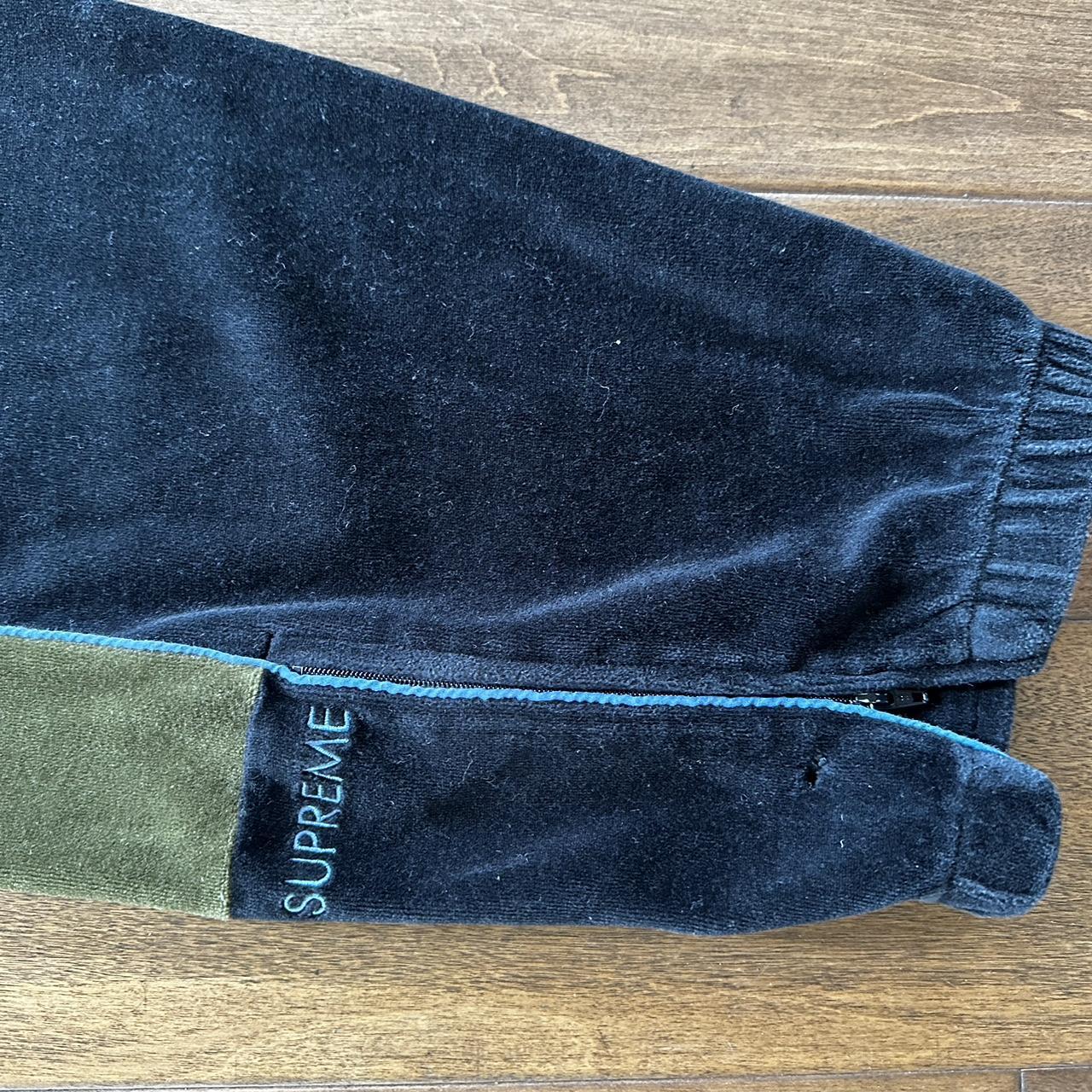 Supreme Men's Black Trousers | Depop