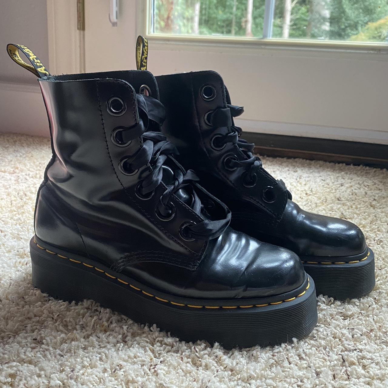 doc martens molly patent