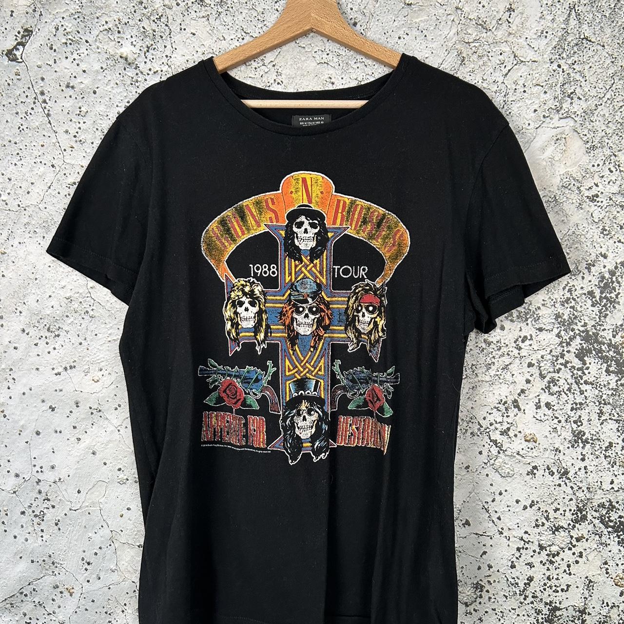ZARA ガンズ・アンド・ローゼズGuns N' Roses Tシャツ Lサイズ Zara Guns n Roses Rock Band Tee Metal Grunge | Depop