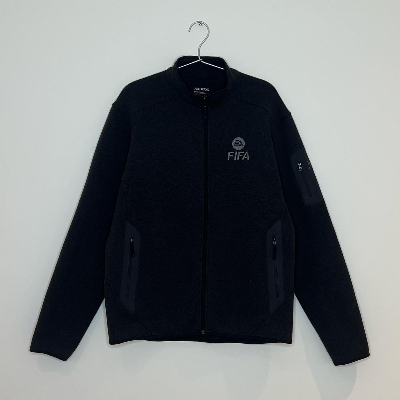 Arc'teryx Men's Black and Grey Jacket Depop