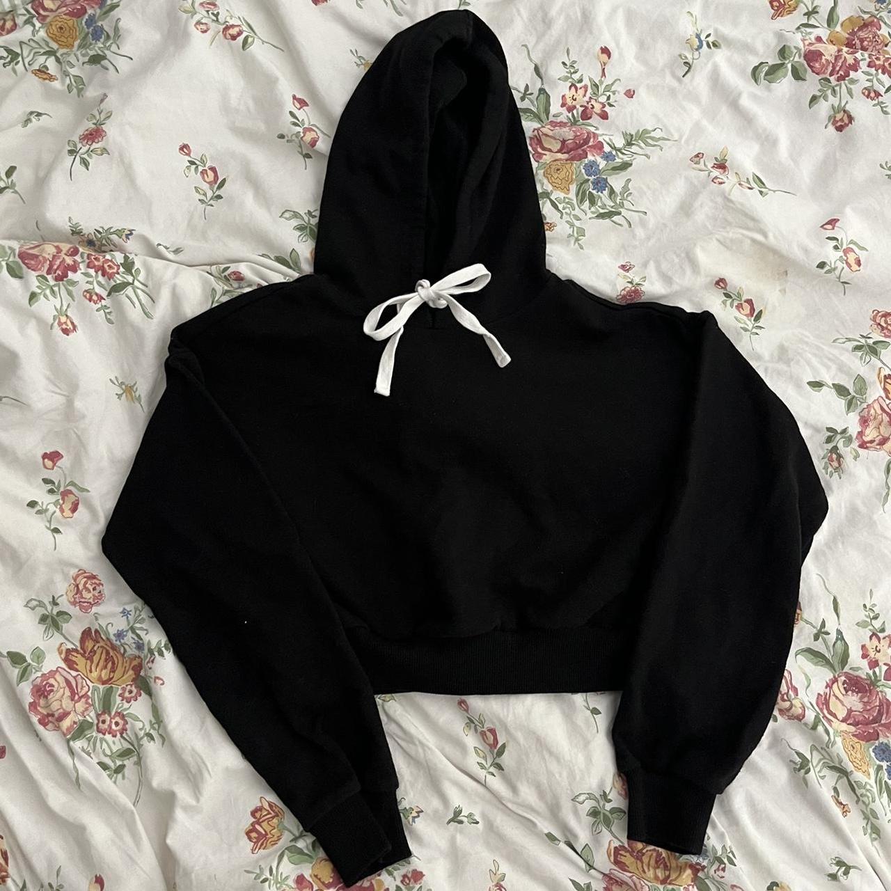 cropped black hoodie #cropped #hoodie #casual... - Depop