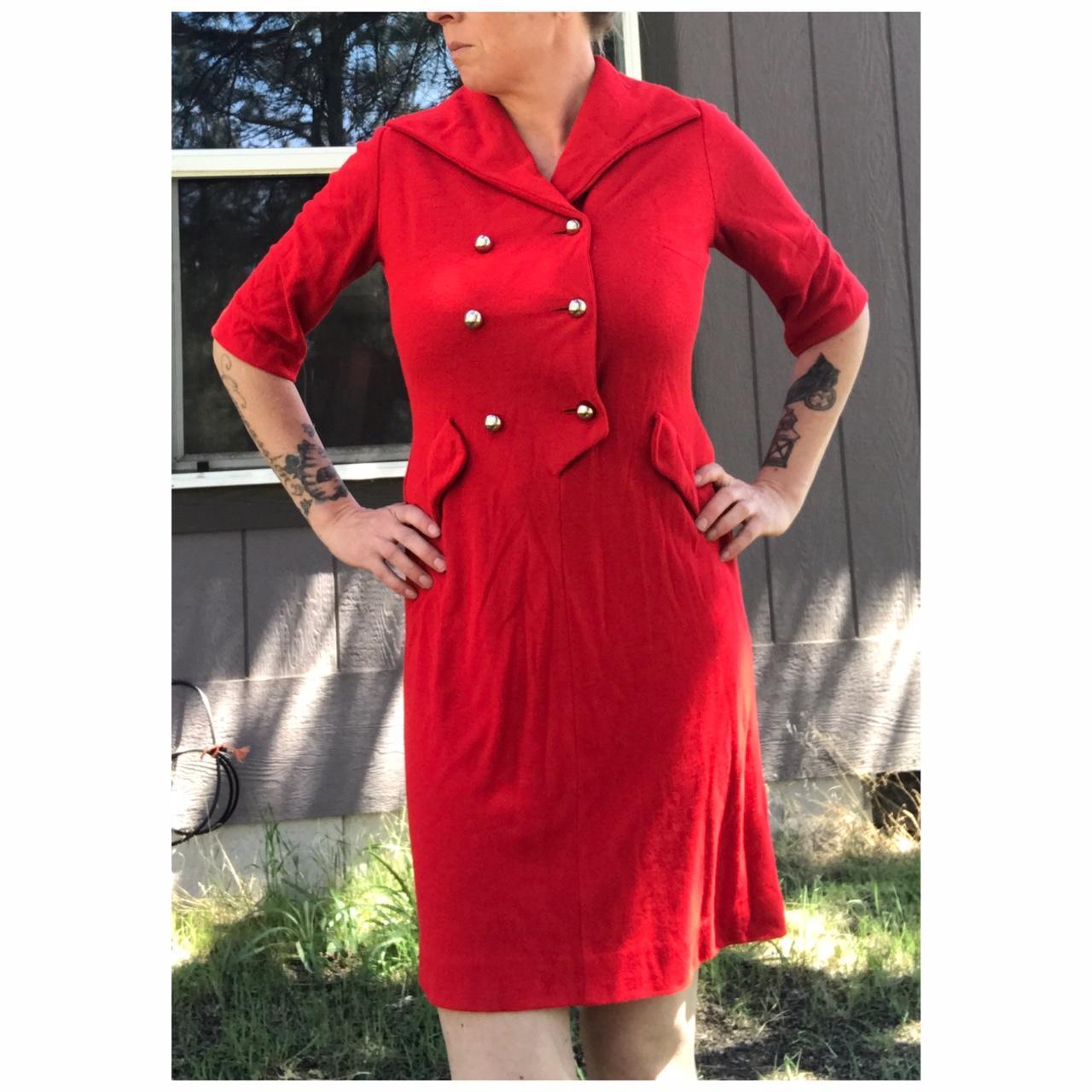 Vintage 1960s era midi mini shift dress by Cay. Depop