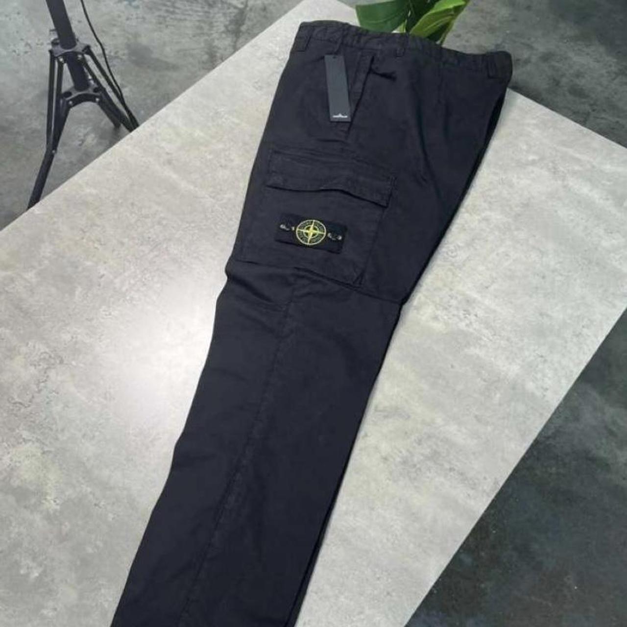 black stone island cargos