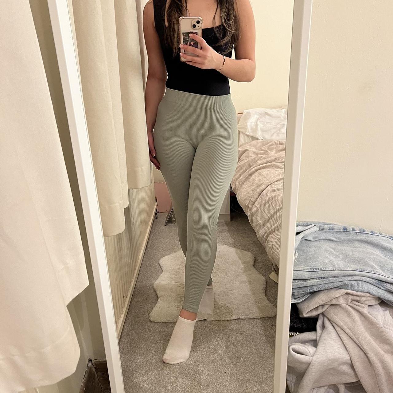 Zara Green Seamless Ribbed Leggings Size XS-S Worn a... - Depop