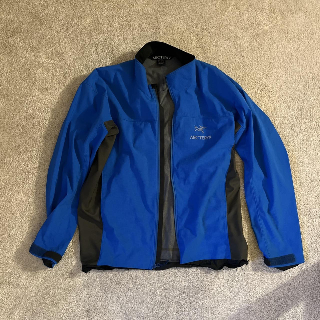 Arc'teryx Men's Blue Jacket | Depop