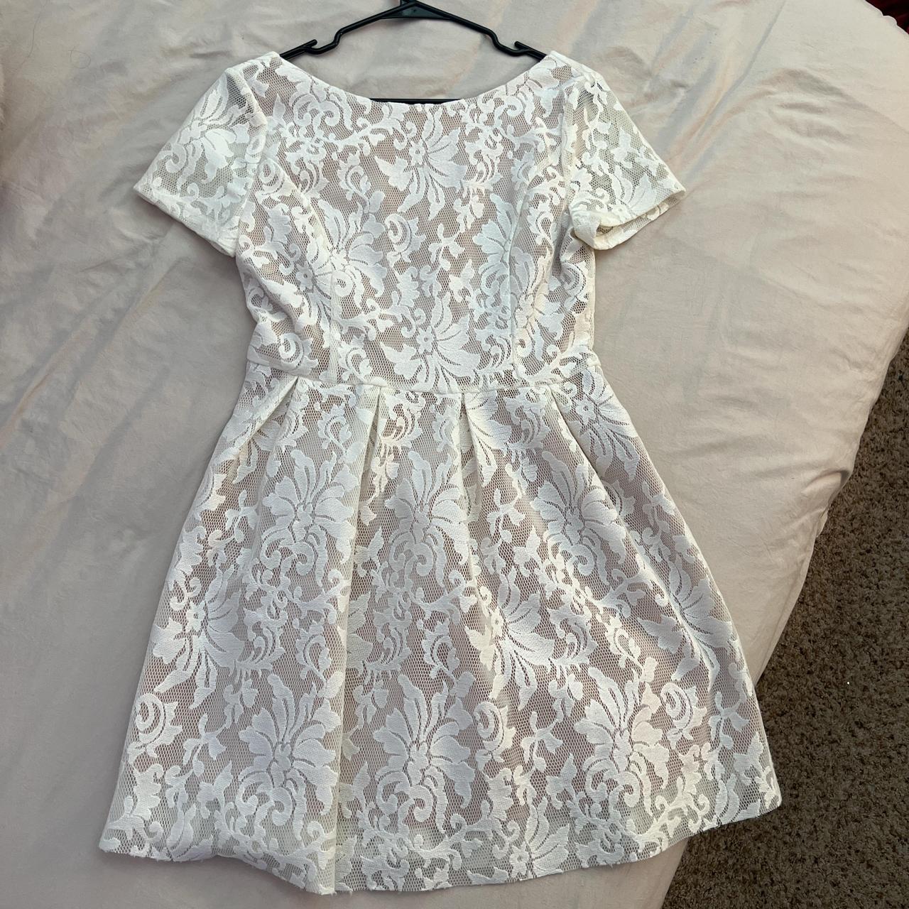 Soieblu Dress Only worn once Super cute dress - Depop