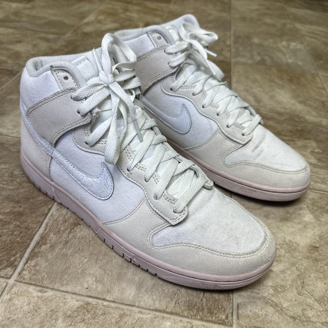 dunk high vast grey on feet