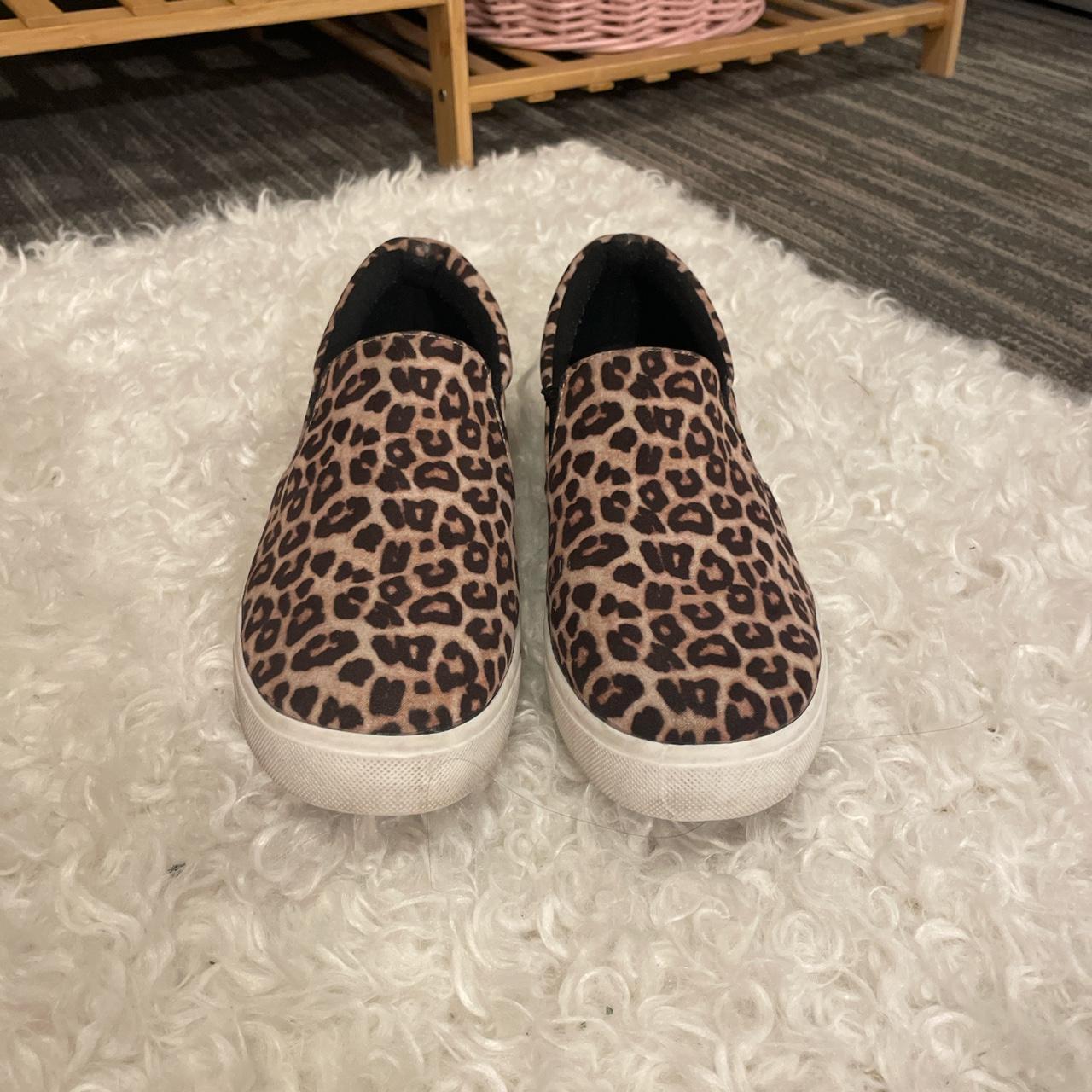 Soda leopard hot sale slip ons