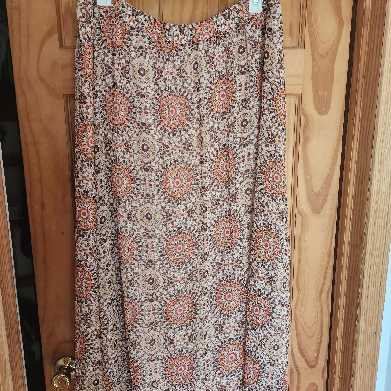 Plus size patterned maxi skirt 📙 Brand: Roz & Ali... - Depop