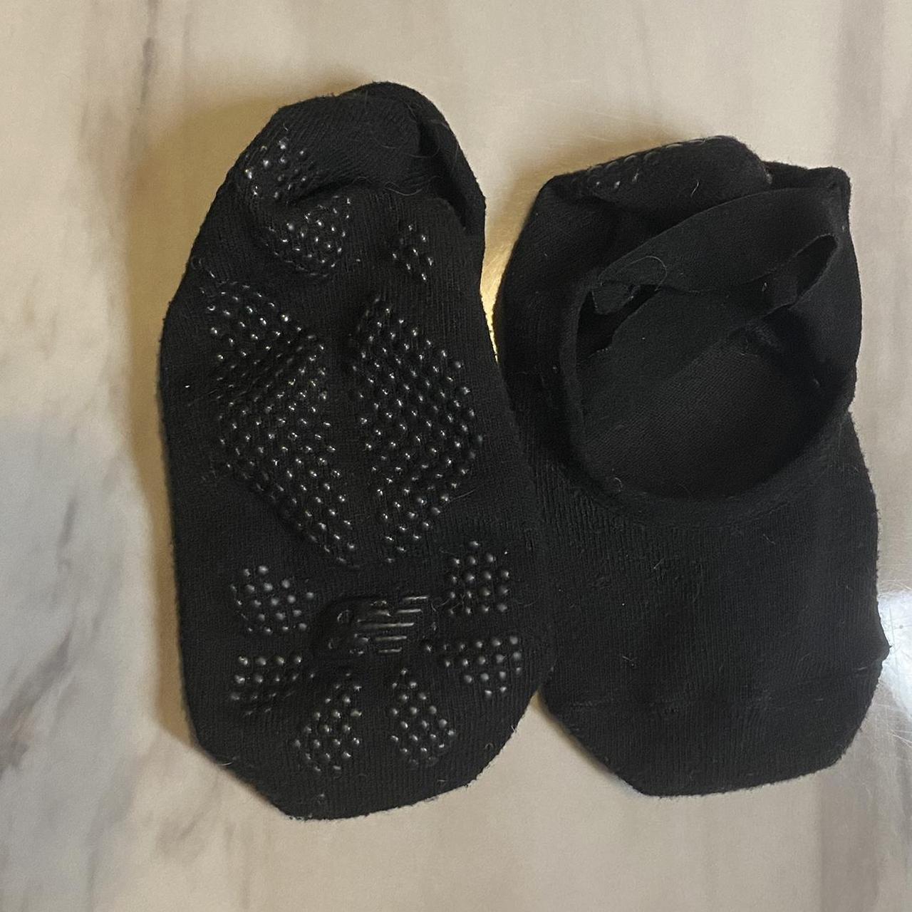 New Balance Grippy Yoga Barre Socks for Women/Men... Depop