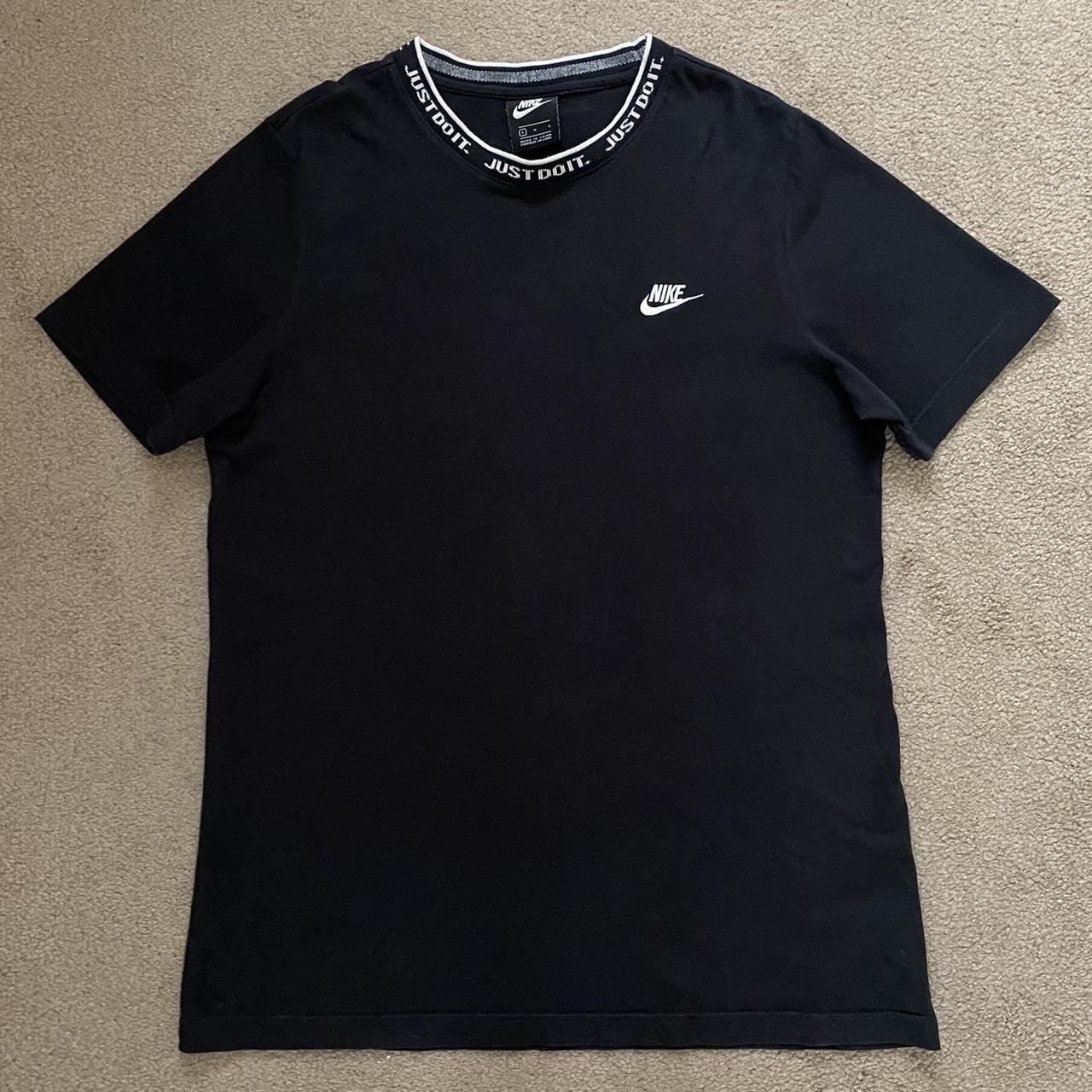 Nike just do outlet it script neck tee