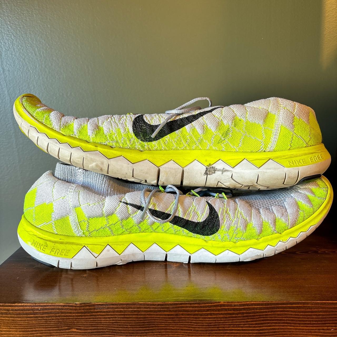 Nike free trainer 4.0 v4 hot sale mens yellow