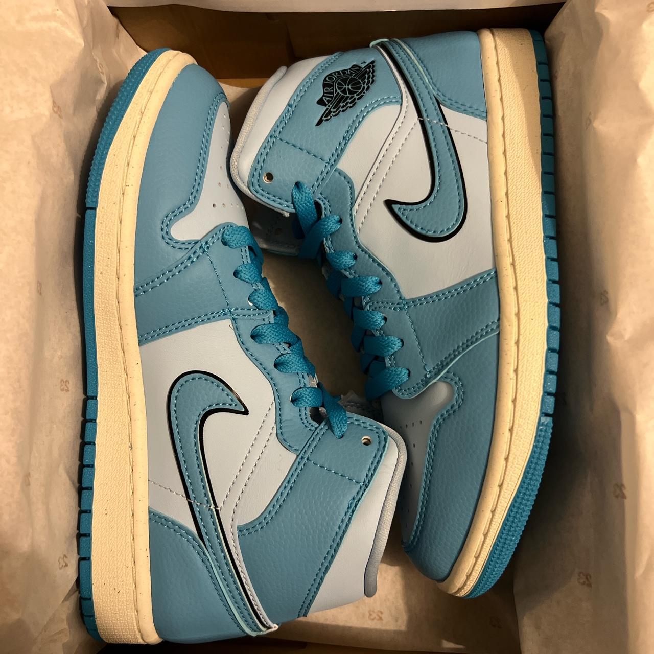 air jordan 1 mid light blue womens