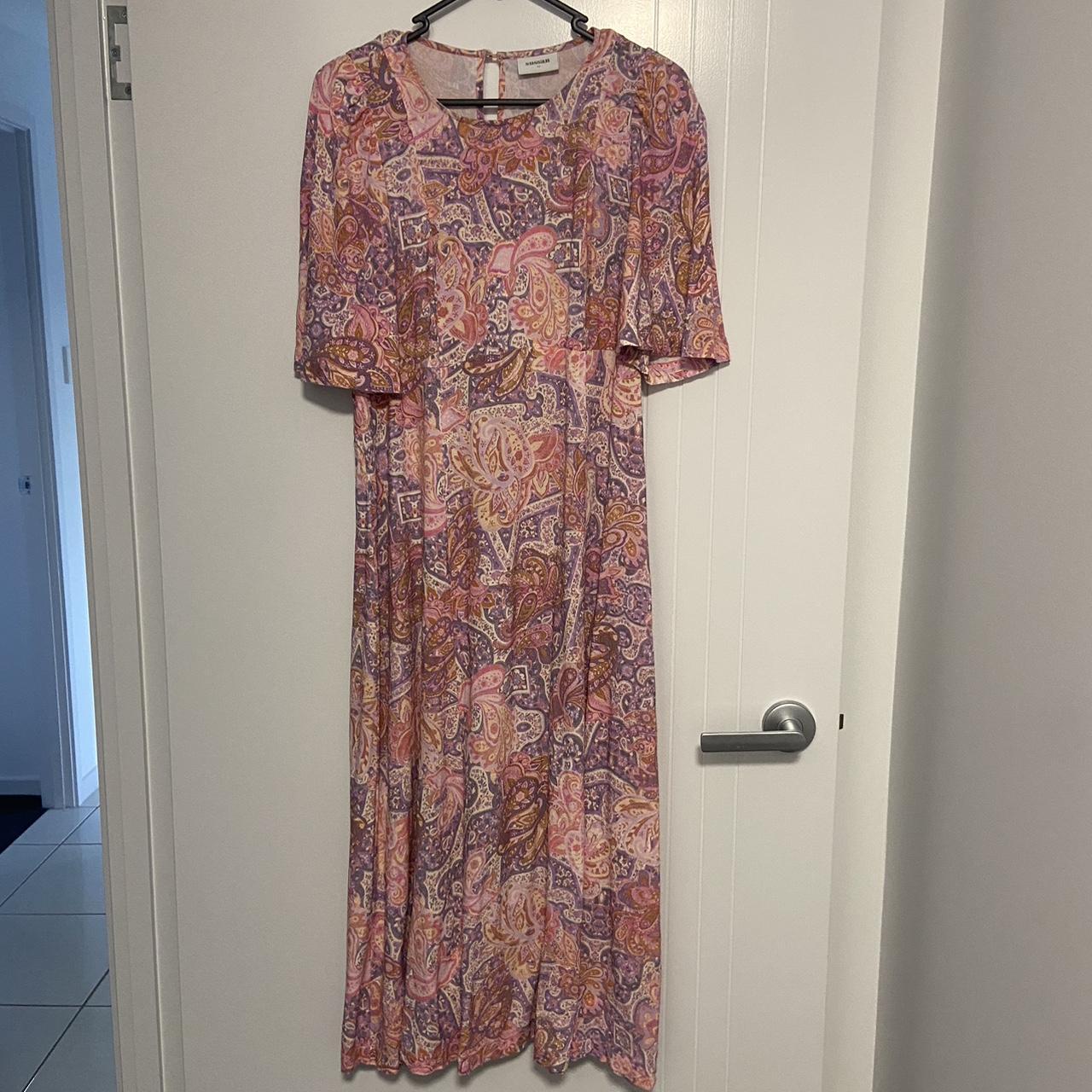 Sussan Pink Purple Paisley Midi Dress with Puff... - Depop