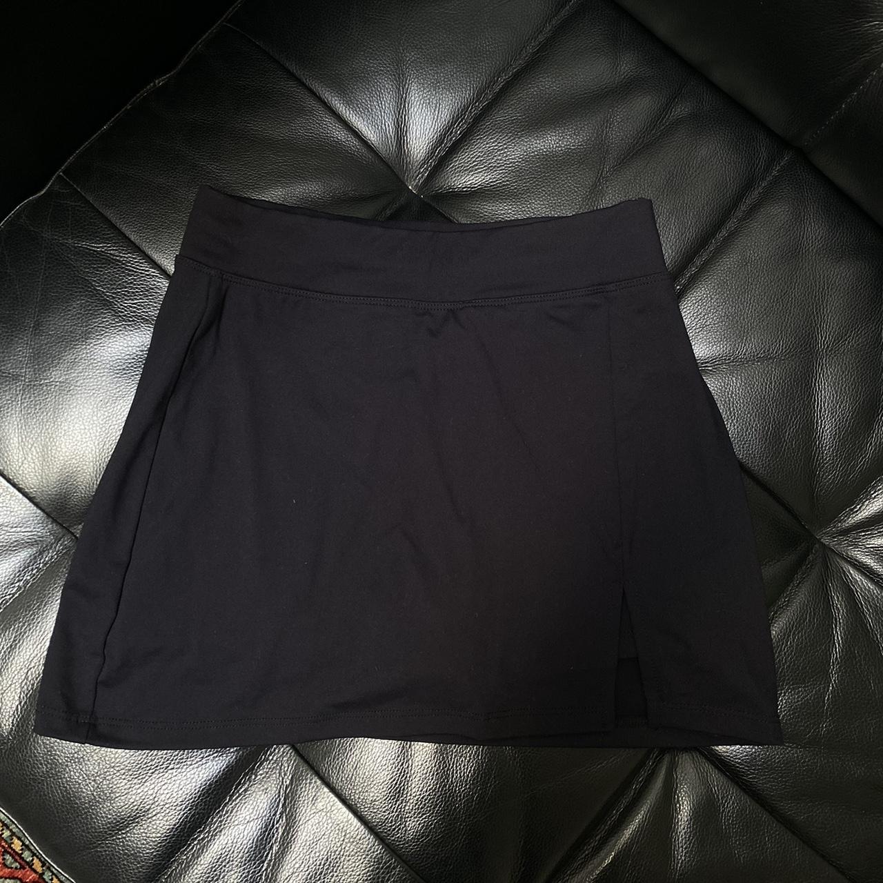 Glassons activewear skort black Size xs,... Depop